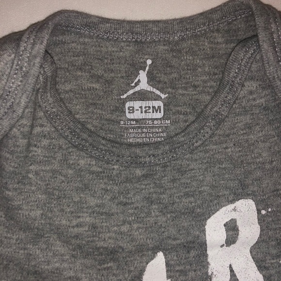 Jordan Onesie 9-12M - Picture 2 of 2